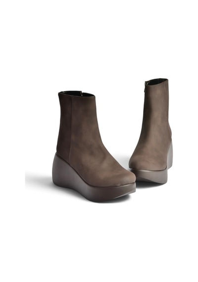 Fox Shoes Z946051901 Kahverengi Nubuk Dolgu Tabanlı Kadın Bot