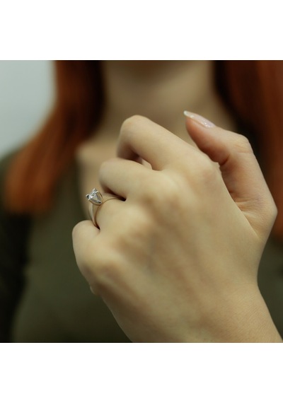 Lova G Renk 0,31 Karat Pırlanta Tektaş Yüzük - HRD Sertifikalı