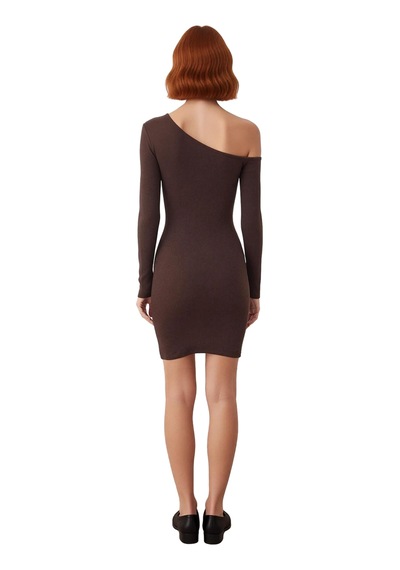 Ersefa Kadın Omzu Açık Asimetrik Yaka Bodycon Uzun Kollu Mini Fitilli Ör Kahverengi