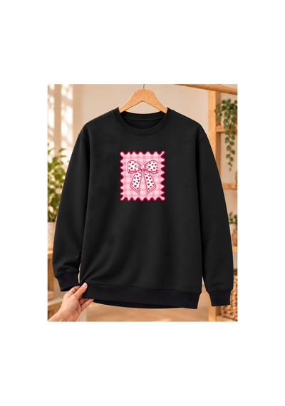 Mor Mürekkep Kadın %100 Pamuk 3 İplik Şardonlu Pötikare Kalpli Fiyonk Baskılı Bisiklet Yaka Sweatshirt Siyah