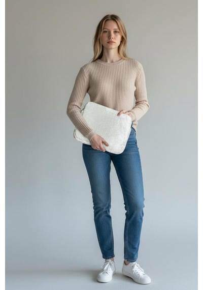 Plush Studıo Beyaz Toscase Askısız 13-13.3-14inç Macbook, Laptop Çantası 36x26cm Beyaz Beyaz
