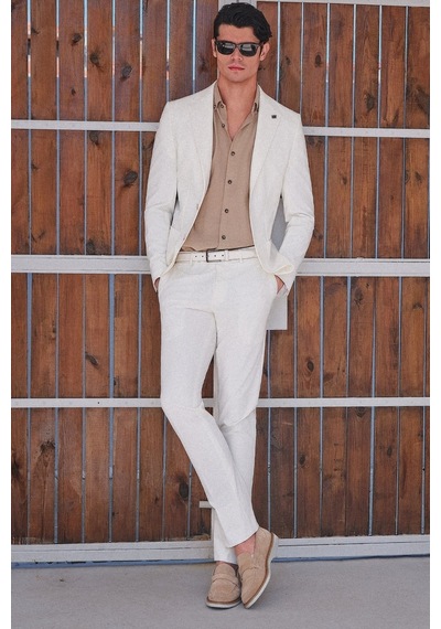 İmza Biritli Yaka Uzun Kol Cepsiz Slim Fit Pamuklu Gömlek 1004260207 Sütlü Kahverengi