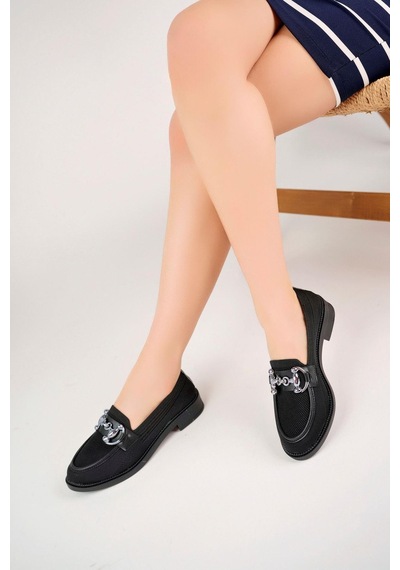Aymood Kadın Siyah Zincir Tokalı Kalın Taban Pu Deri Günlük Klasik Topuklu Loafer Makosen Ayakkabı Krem Aymood Kadın Siyah Zincir Tokalı Kalın Taban Pu Deri Günlük Klasik Topuklu Loafer Makosen Ayakkabı Krem