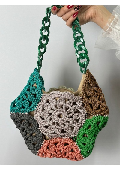 El Örgüsü Çiçekli Kadın El Çantası 30x27 Cm Renkli