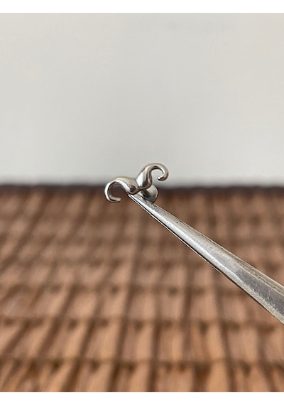 316 L Cerrahi Çelik Bıyık Modeli Dudak Kıkırdak Helix Tragus Piercingi Gümüş
