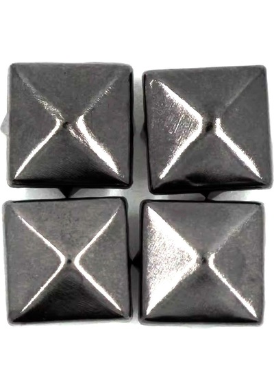 Süs Tırnaklı Platin Çakma Kare Piramit 7 Mm 20 Adet Metal Trok