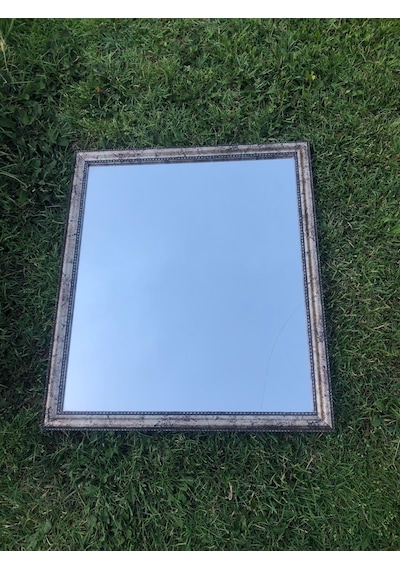 Vintage Plastik Çerçeveli Desenli Ayna 58,5X67,5Cm Hasarlı - Deko