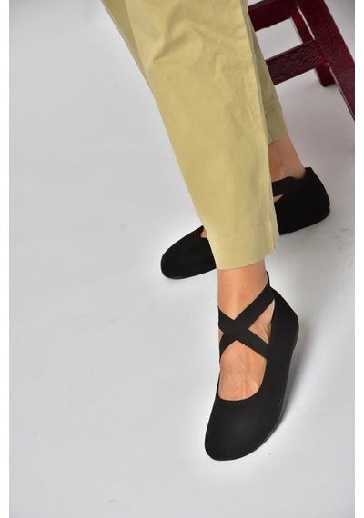 Fox Shoes Z250021002 Siyah Süet Çapraz Lastikli Kadın Babet