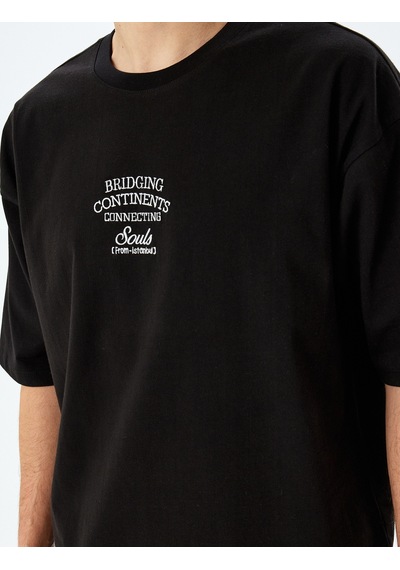 Koton Pamuklu Bisiklet Yaka Tok Kumaş Slogan İşlemeli Kısa Kollu Oversize Tişört Siyah 5sam10180hk Siyah Koton Pamuklu Bisiklet Yaka Tok Kumaş Slogan İşlemeli Kısa Kollu Oversize Tişört Siyah 5sam10180hk Siyah