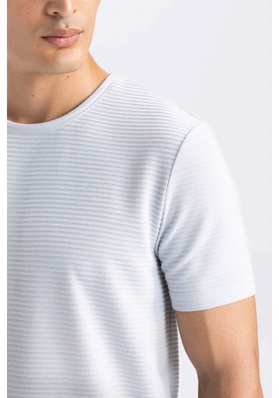 DeFacto Slim Fit Dar Kesim Bisiklet Yaka Basic Düz Kısa Kollu Tişört M6608AZ25SPGR91 DeFacto Slim Fit Dar Kesim Bisiklet Yaka Basic Düz Kısa Kollu Tişört M6608AZ25SPGR91