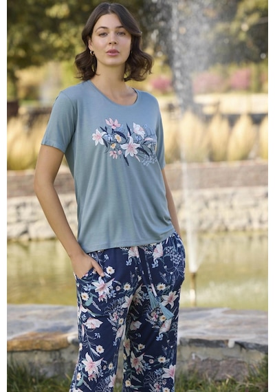 Hrşytrend Herşeytrend Çiçek Ve Yaprak Desenli Ve Baskılı Pijama Takımı Yeşil