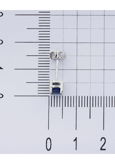 18 Ayar Altın 0.64 Karart Safir Tektaş Tek Küpe Çift Değildir Beyaz
