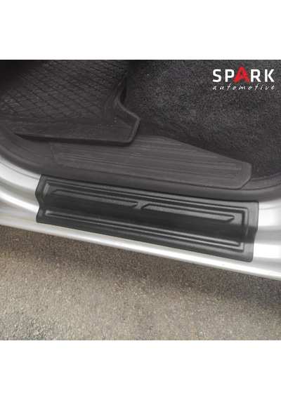 Volkswagen Amarok 2010-2022 Yıl Aralığı Uyumlu Kapı Eşiği 4 Parça