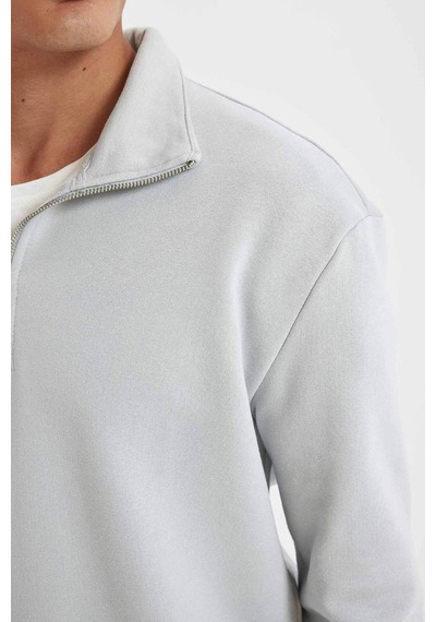 DeFacto Comfort Regular Fit Rahat Kalıp Fermuarlı Dik Yaka Basic Düz Sweatshirt X7405AZ24AUGR253
