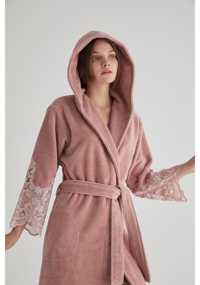 Dantelli Uzun Kapüşonlu Triga Bambu Cotton Bayan Bornoz Pudra