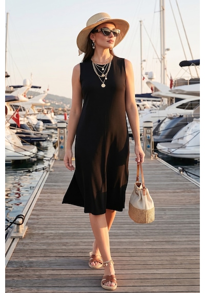 Lela Regular Fit Bisiklet Yaka Yırtmaç Detaylı Basic Midi Bayan Elbise 5866160 Siyah