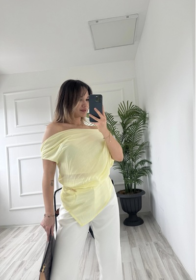 Keymoda Kadın Toka Detaylı Cape Bluz Sarı