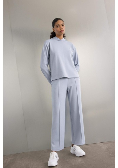 DeFactoFit Sporcu Jogger İnce Eşofman Altı Basic Düz Standart Fit Geniş Paça Skuba Dalgıç Kumaş A5628AX24AUBE748