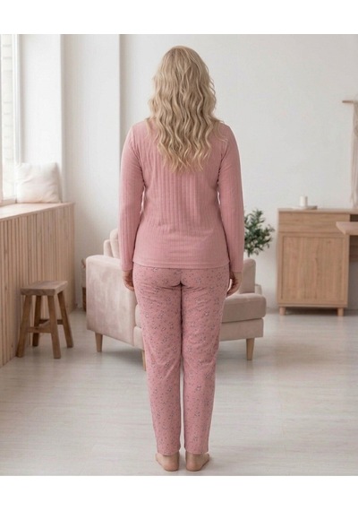 Eyfuze Kadın Kışlık Büyük Beden Curve Nakışlı Desenli Yakası Düğmeli Uzun Kollu Pijama Takımı Açık Pembe