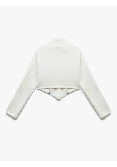 Koton Şerit Detaylı Dik Yaka Üç İplik Şardonlu Fermuarlı Crop Sweatshirt Ekru 6wal10209ık Ekru Koton Şerit Detaylı Dik Yaka Üç İplik Şardonlu Fermuarlı Crop Sweatshirt Ekru 6wal10209ık Ekru