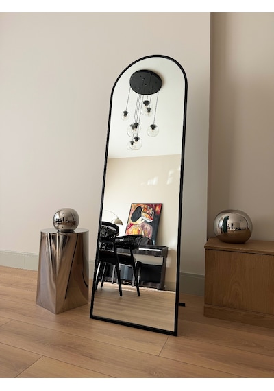 Effe Siyah Metal Çerçeveli 160x40 Cm Oval Ayaklı Boy Aynası