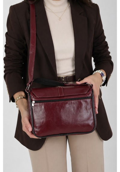 Erzeno Orta Boy Kadın Deri Omuz Ve Postacı Çanta / Günlük Bordo Deri Çanta Bordo - 654934978 Bordo