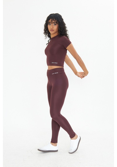 Lesa Wear Soft Touch Bedene Oturan Spor Crop T-shirt Short Fitted Kahverengi