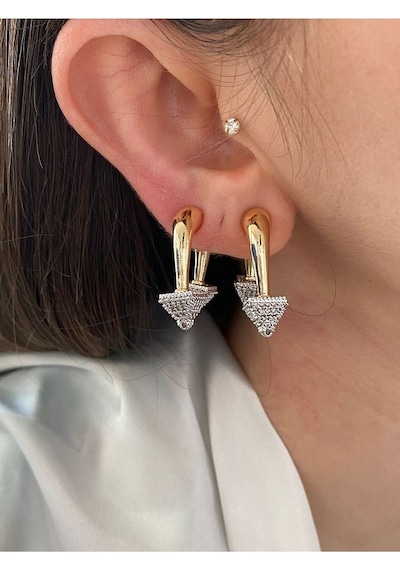 Pinery Jewels Vıp Seri - Zirkon Taşlı Piramit Sallantılı Altın Kaplama Kadın Kü Altın