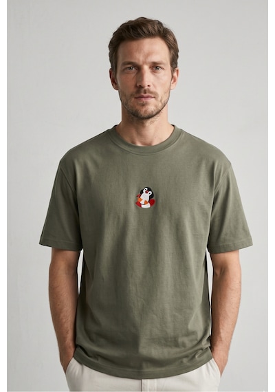 Elemge %100 Pamuk Compact Penye Süprem Haki Penguen Nakışlı Trend Fit Erkek Tok Kumaş T-shirt Rahat Kesim Elemge %100 Pamuk Compact Penye Süprem Haki Penguen Nakışlı Trend Fit Erkek Tok Kumaş T-shirt Rahat Kesim