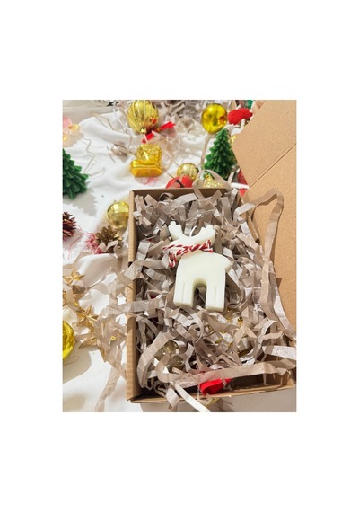 Dekoratif Hediyelik Geyik Mum Soywax Beyaz Yılbaşı Hediye Pine Tree Candle Beyaz