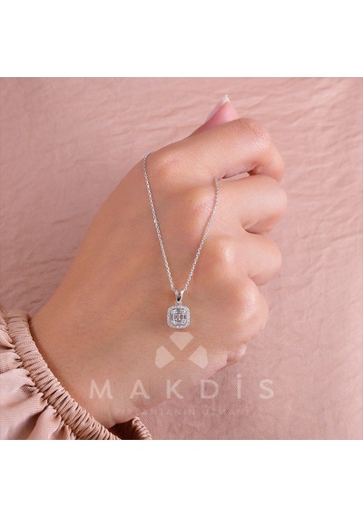 0.20 Karat Baget Pırlanta Kolye 06036326