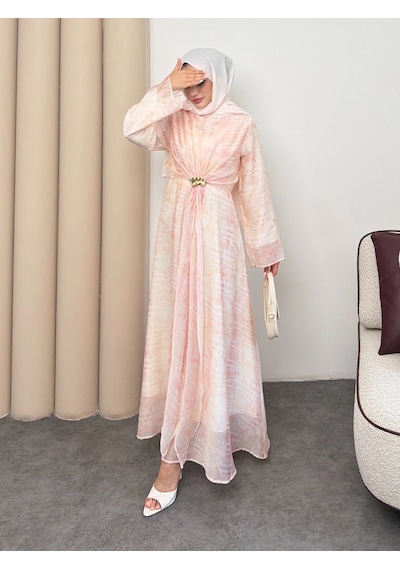 Mihran Butik Silk Model Kemerli Bilek Büzgü Desen Detaylı Kadın Elbise Pudra