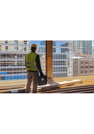 BOSCH GLI 18V-10000 C Akülü Led Fener ve Projektör 10000 Lümen 18 Volt (Akü ve Şarj Aleti Hariç)