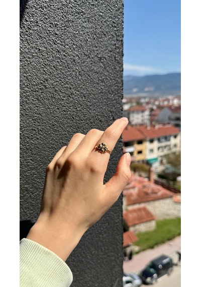 Çiçek Figürlü Zirkon Taşlı Altın Yüzük Sarı Altın