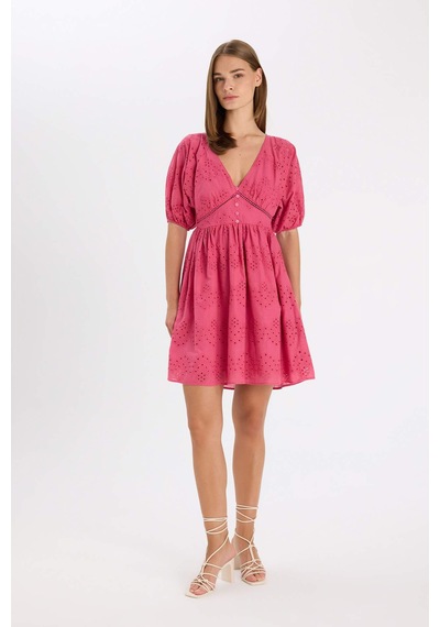 DeFacto Babydoll Vual Kısa Kollu Brode Mini Abiye Elbise D4402AX24HSPN184 DeFacto Babydoll Vual Kısa Kollu Brode Mini Abiye Elbise D4402AX24HSPN184