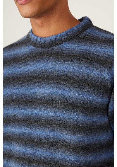 AC&Co / Altınyıldız Classics Erkek Antrasıt-saks Standart Fit Normal Kesim Bisiklet Yaka Triko Kazak Antrasit - Saks AC&Co / Altınyıldız Classics Erkek Antrasıt-saks Standart Fit Normal Kesim Bisiklet Yaka Triko Kazak Antrasit - Saks