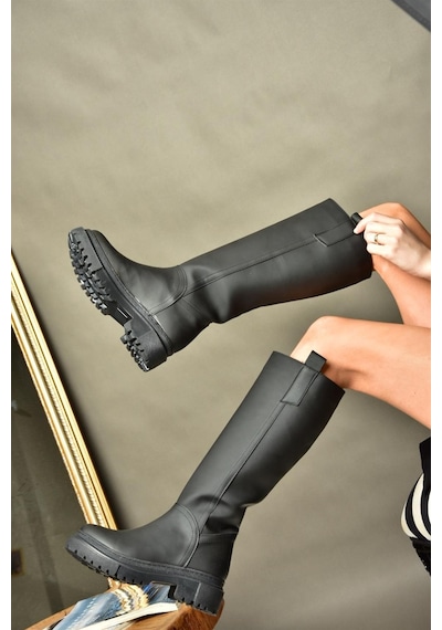 Fox Shoes R973201109 Siyah Kalın Tabanlı Kadın Çizme Siyah