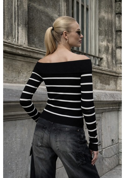 Ramior Collectıon Kadın Beyaz Çizgili Kayık Yaka Fitilli Triko Bluz Siyah - 813592523 Siyah Ramior Collectıon Kadın Beyaz Çizgili Kayık Yaka Fitilli Triko Bluz Siyah - 813592523 Siyah