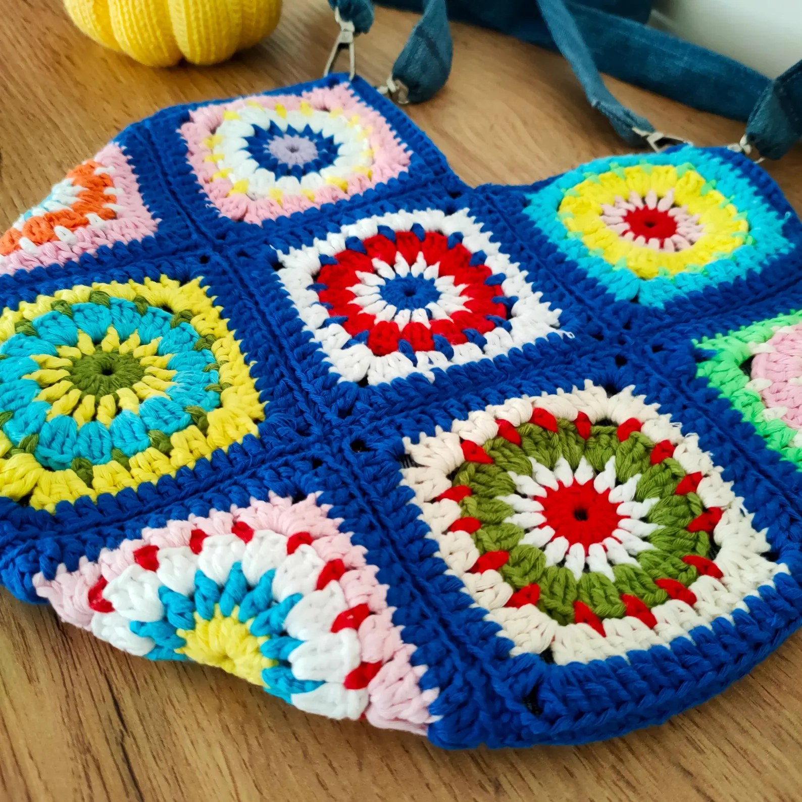 Newdaycraft El Örgüsü Tığ İşi Bohem Kare Motif Renkli Tote Çanta Çok renkli