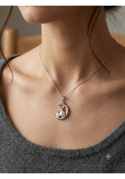 Silver Renk Hilal Detaylı İkili İncili Tavşan Figürlü Kadın Çelik Kolye Gümüş