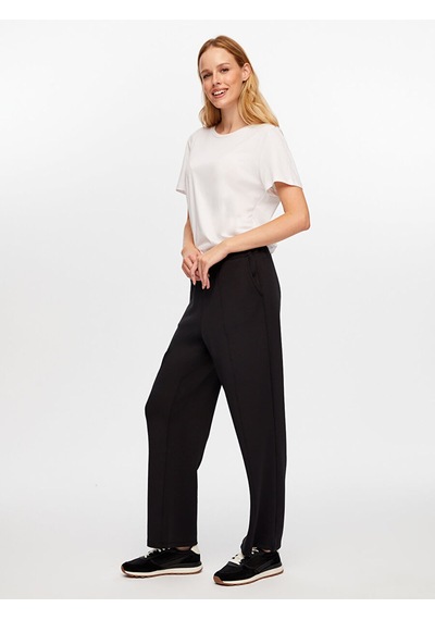 Önü Dikiş Detaylı Modallı Wide Leg Fit Eşofman Alt W26esa005 Uw26esa00510 Siyah
