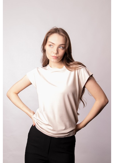 Kadın İpeksi Kumaş Geniş Sıfır Yaka Kısa Kol Tshirt Bluz-bej Bej Kadın İpeksi Kumaş Geniş Sıfır Yaka Kısa Kol Tshirt Bluz-bej Bej