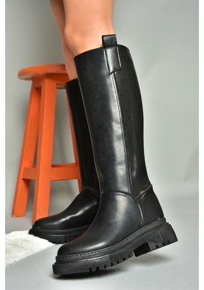 Fox Shoes R973201109 Siyah Cilt Kalın Tabanlı Kadın Çizme Siyah