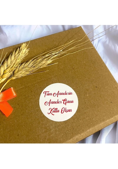 Anneler Günü Kırmızı Yazılı Yuvarlak Yapışkanlı Etiket 5x5 Cm 100 Adet