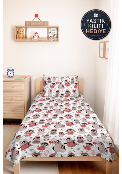 Evimde Bambaşka Penguen Pembe Kız Çocuk Pike Takımı - Sevimli Gri Bebek Odası Mevsimlik Yatak Örtüsü - 160x220  CM