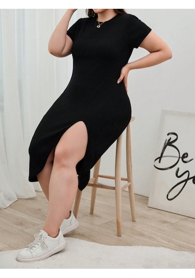 Etiler Collection Kadın Büyük Beden Kısa Kollu Yanı Yırtmaçlı Bisiklet Yaka Viskon Elbise Siyah Etiler Collection Kadın Büyük Beden Kısa Kollu Yanı Yırtmaçlı Bisiklet Yaka Viskon Elbise Siyah