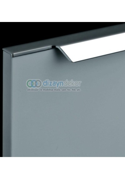 Eğik Taşmalı Kulp Parlak Krom 497 Mm