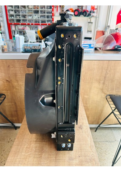 Massey Ferguson 240 Agco 2615 Radyatör Davlumbazlı Komple Agco Parts