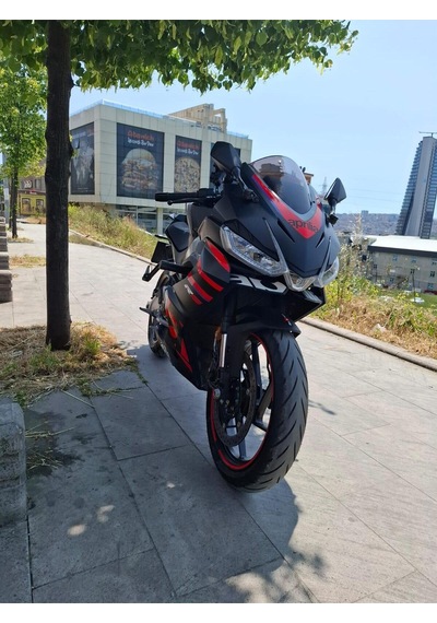 Aprilia Rs 457 Ön Koruma Demiri Siyah