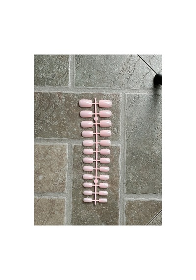 24 Adet Renkli Orta Kare Takma Tırnak Seti 2145 Şeffaf Açık Pembe